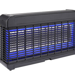 Diverse horeca-artikelen zoals schoonmaakmiddelen, insectenverdelgers en sanitairproducten