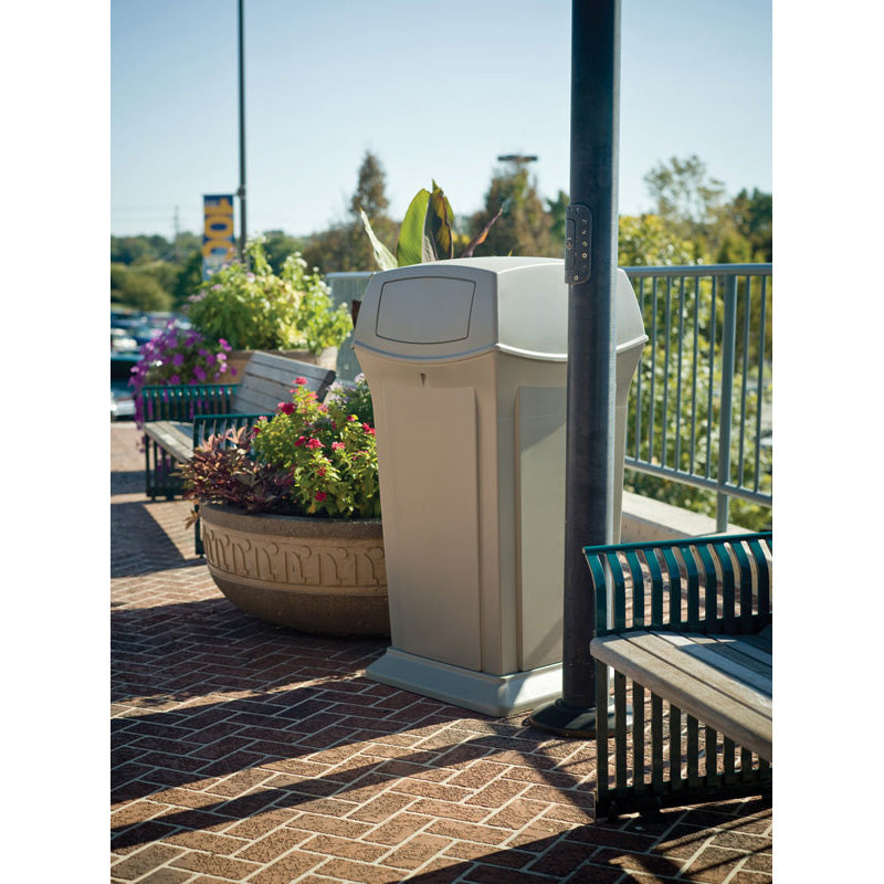 Rubbermaid Ranger container 170,3 liter beige