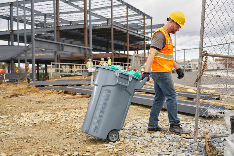 Rubbermaid Brute container op wielen 166,5 liter grijs