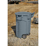 Rubbermaid Brute container op wielen 166,5 liter grijs