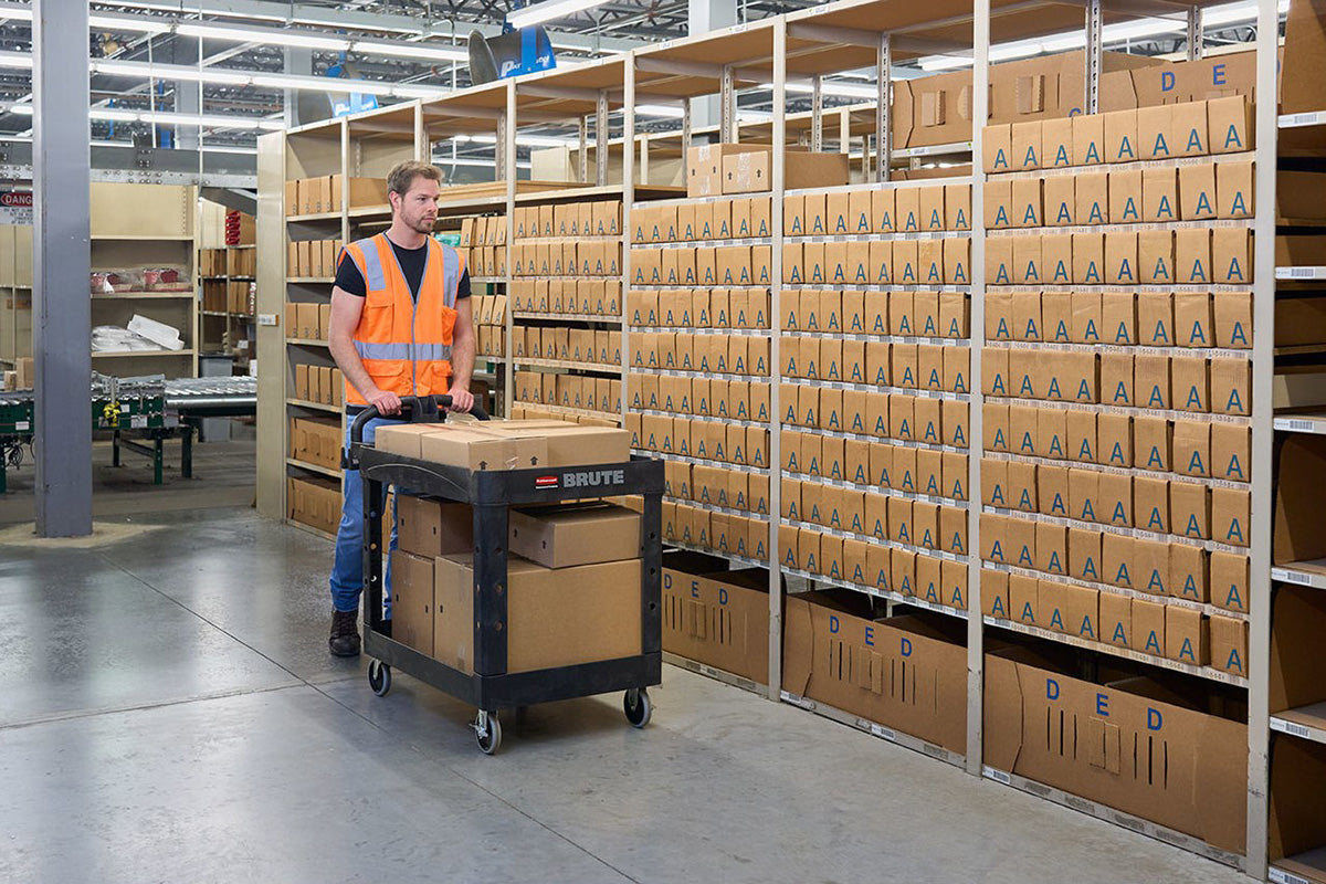 Rubbermaid kar met opstaande rand S zwart