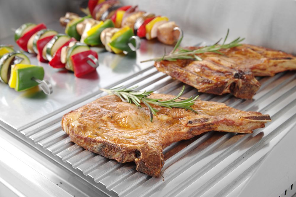 Half ribbed baking tray