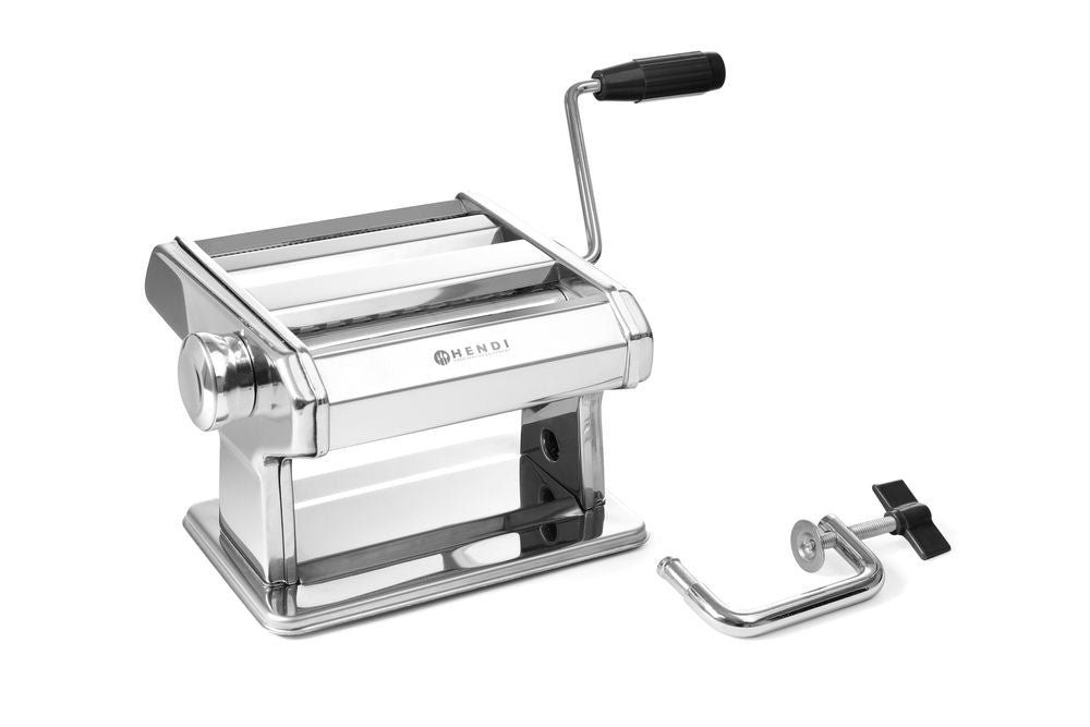 Pasta machine