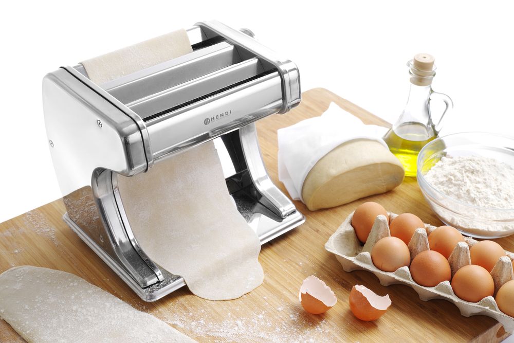 Electric pasta machine