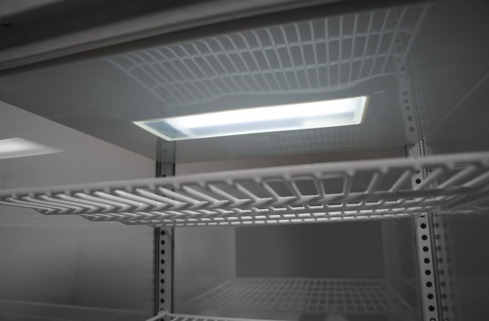 Refrigerated display cabinet 68L