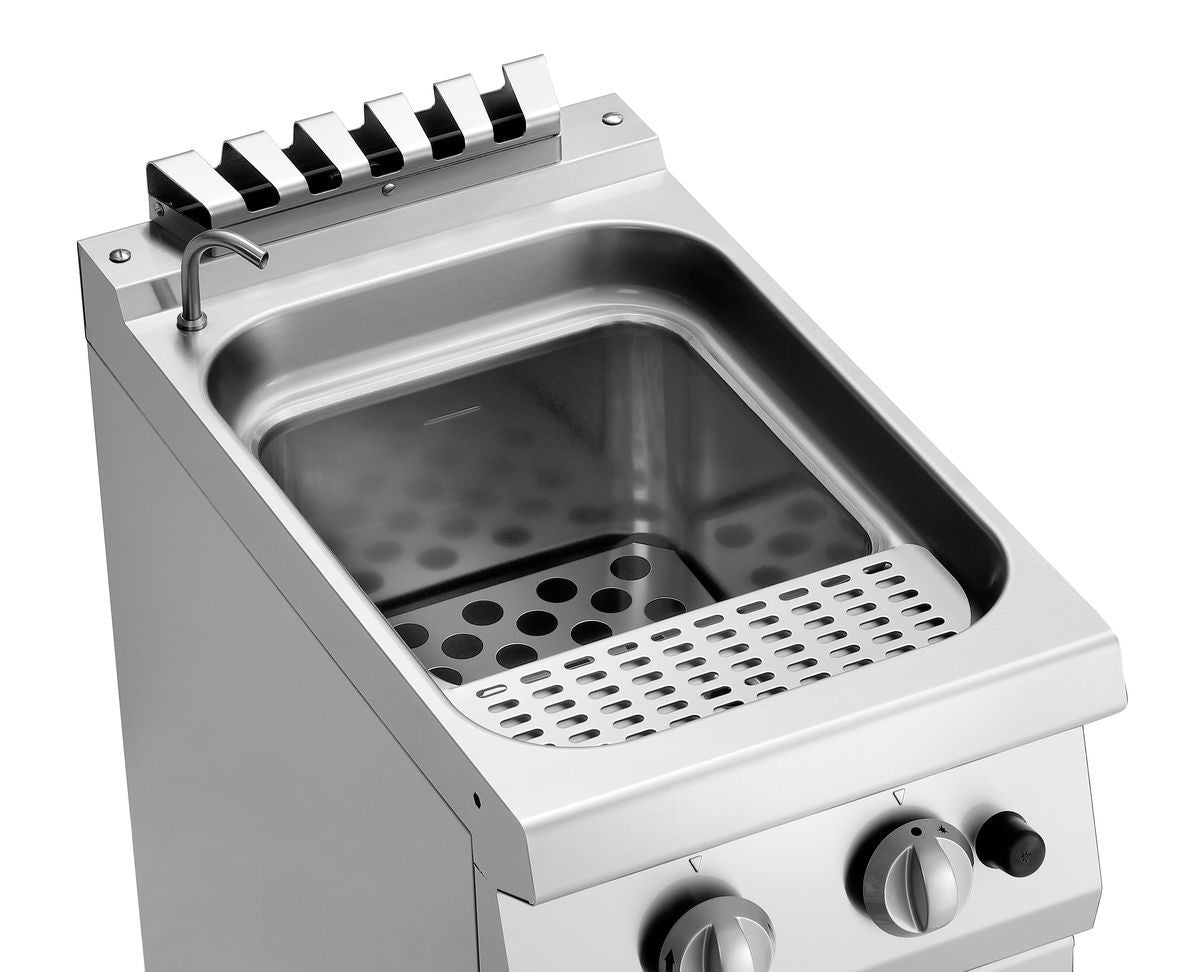 Pastakoker, Gas 700, B400 24L