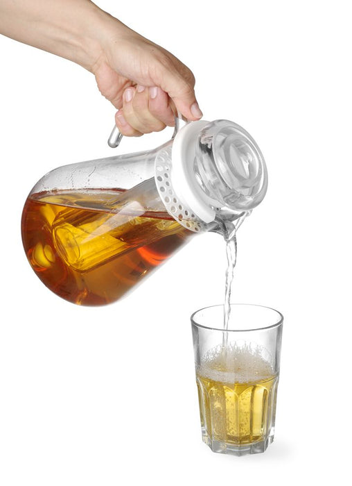 Juice jug with ice cube cooling