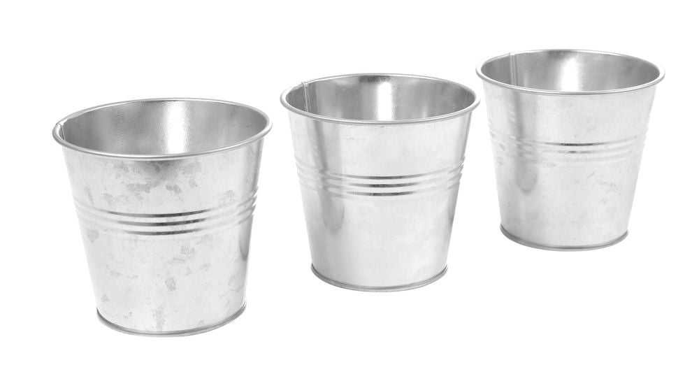 3 buckets with tray