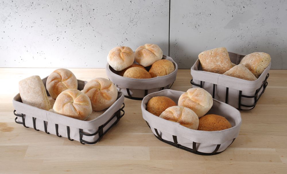Bread basket with bag