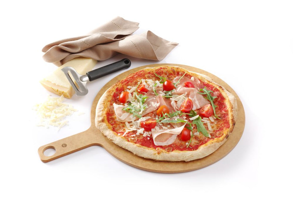 Pizza board with handle