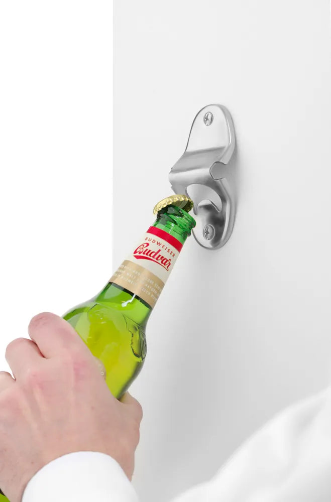 Flesopener wand gemonteerd