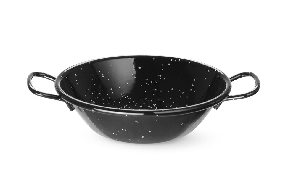 Enamelled paella dishes