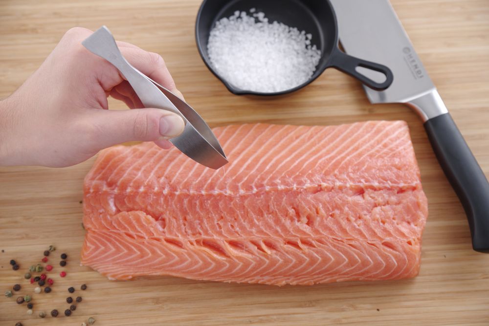 Fish tweezers flat beak