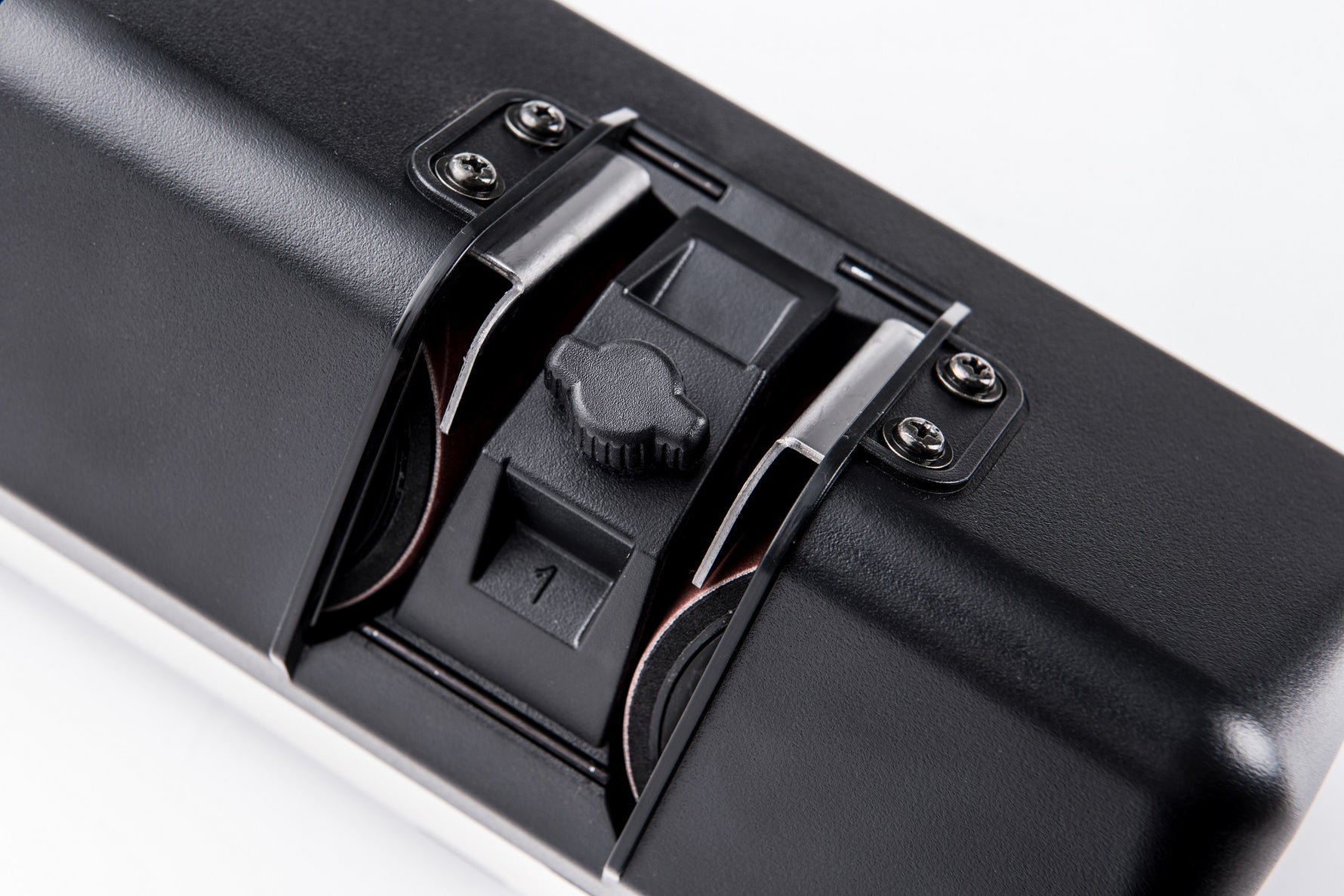 ELEKTRISCHE MESSENSLIJPER