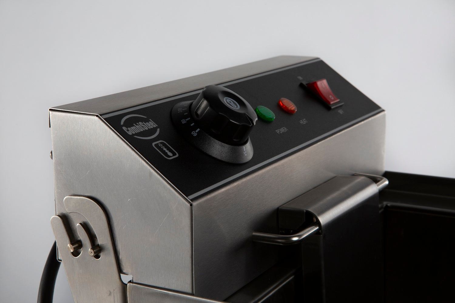 ELEKTRISCHE TAFELFRITEUSE 1X8 L