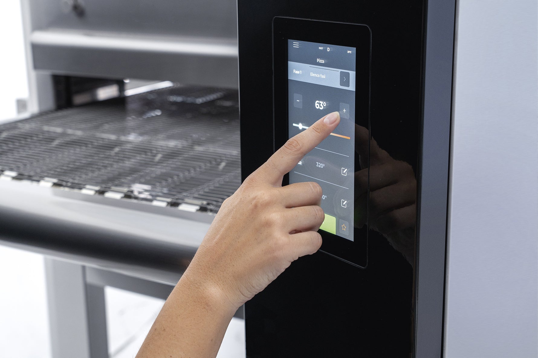 LOPENDE BAND OVEN 650