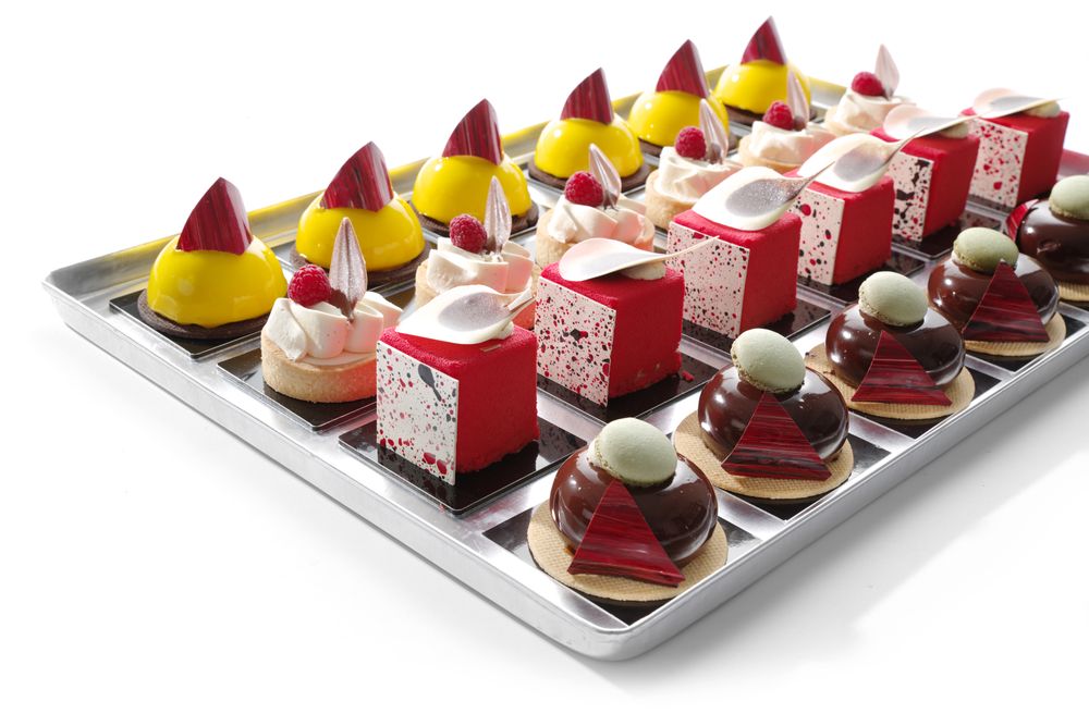 Display tray for confectionery