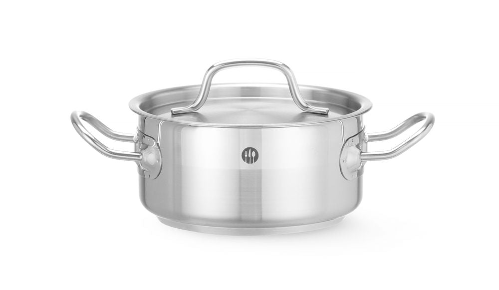 Low saucepan - with lid