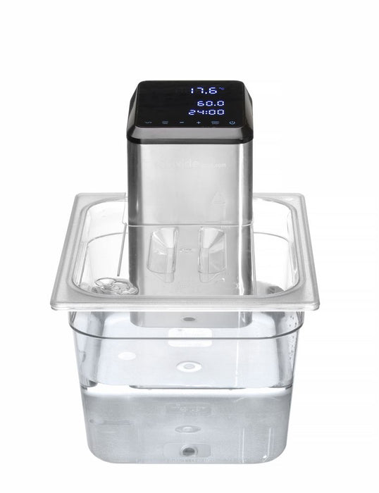 Lid for GN containers with recess for sous vide stick