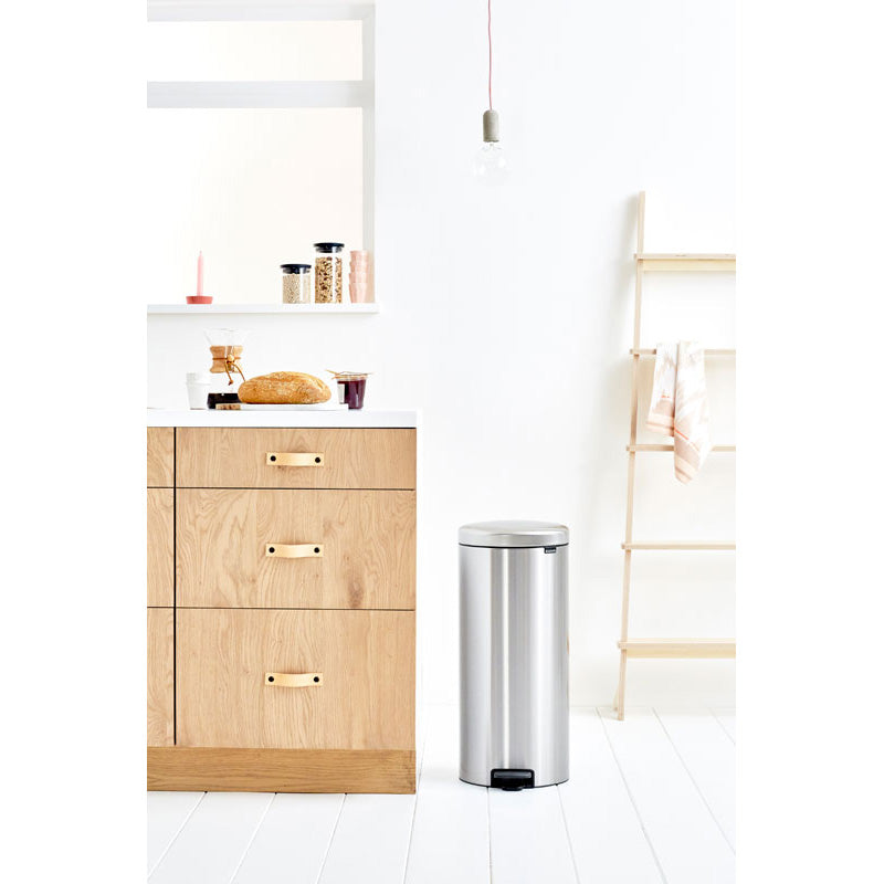 Brabantia NewIcon pedaalemmer 30 liter mat RVS FPP