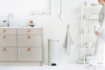 Brabantia NewIcon pedaalemmer 30 liter met metalen binnenemmer wit