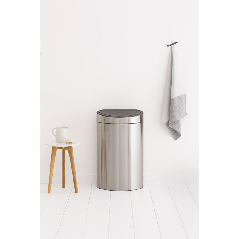 Brabantia Touch Bin New 40 liter mat RVS FPP