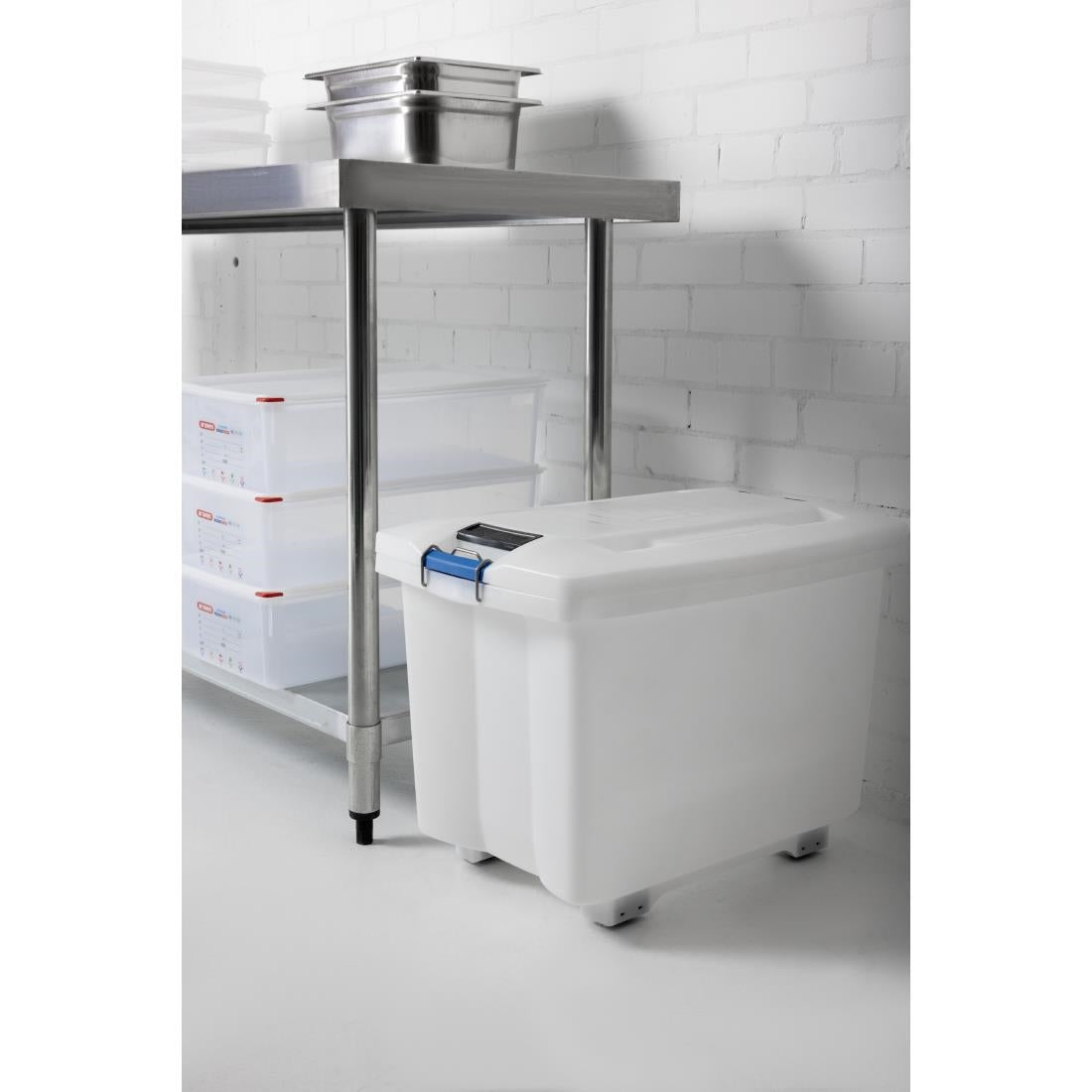 Araven voorraadcontainer 70L