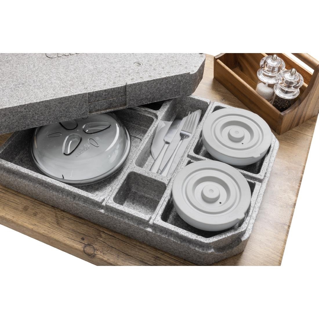 Cambro Tablotherm GoBox maaltijdbezorgingssysteem met servies