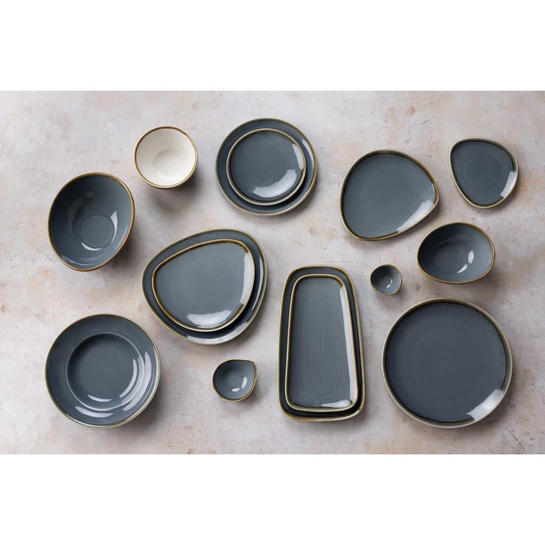 Olympia Kiln grote schalen blauw 33,5cm (4 stuks)