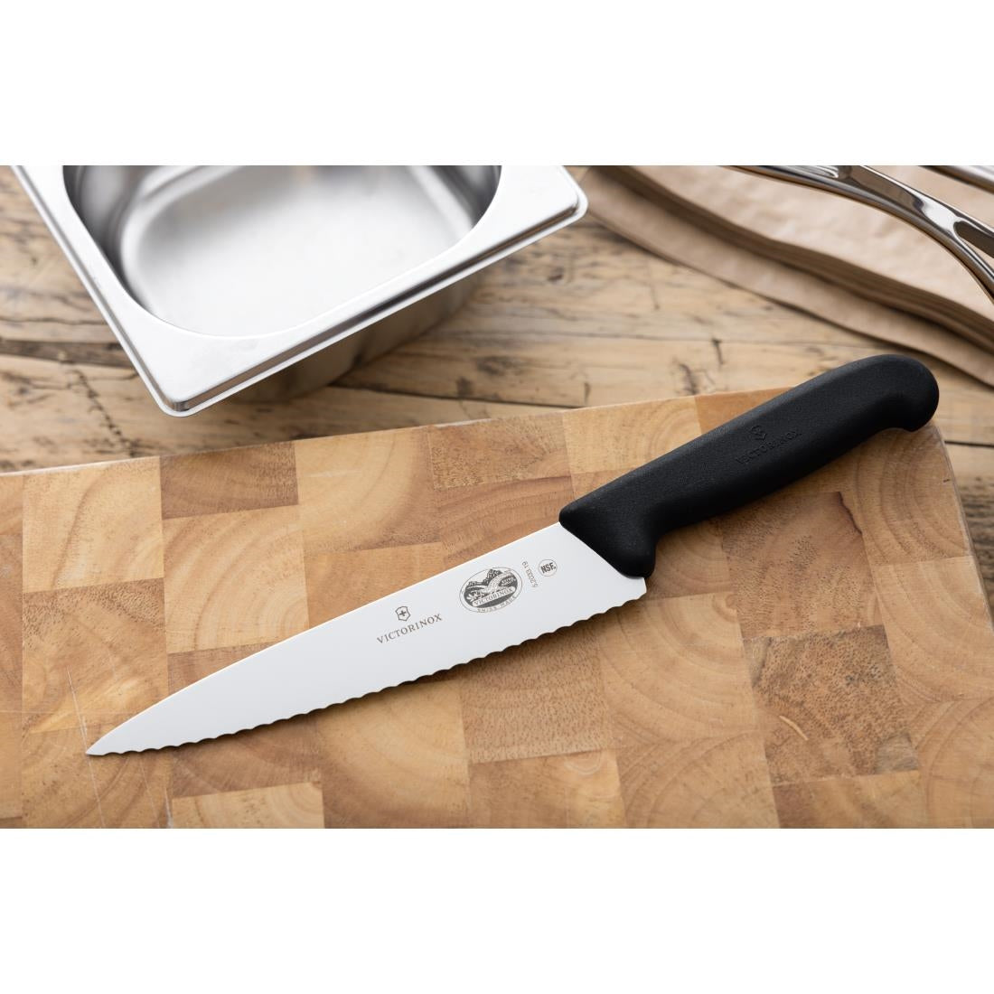 Victorinox Fibrox gekarteld koksmes 19cm