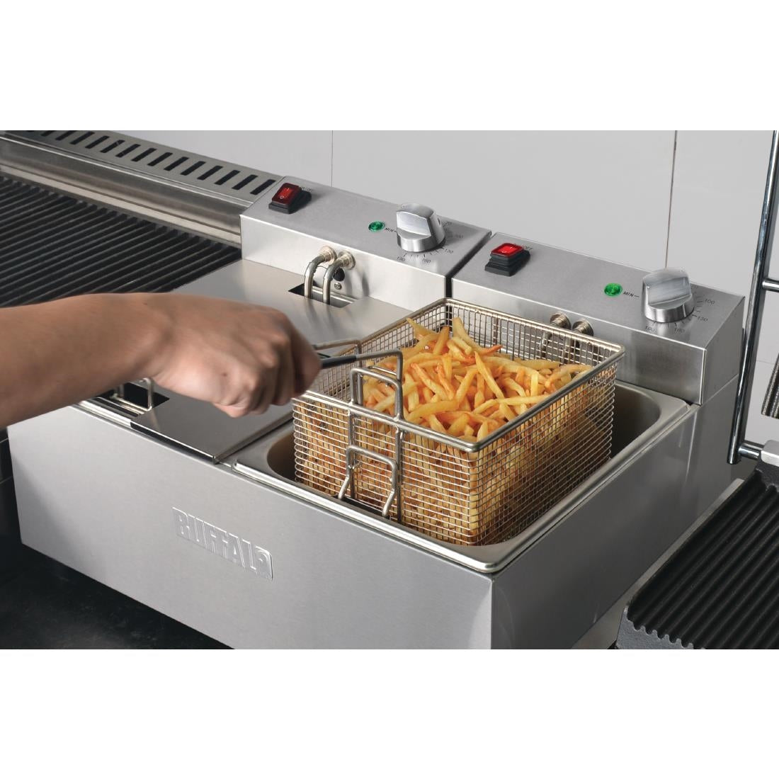 Buffalo dubbele tank dubbele mand 2x5ltr countertop friteuse 2x2.8kw